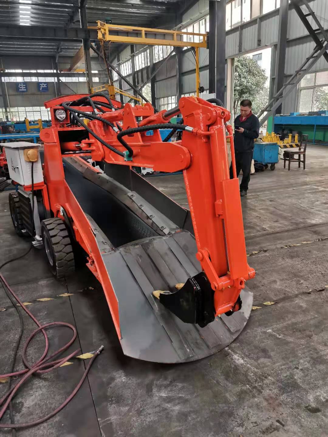 礦用扒渣機(jī)速度變慢？